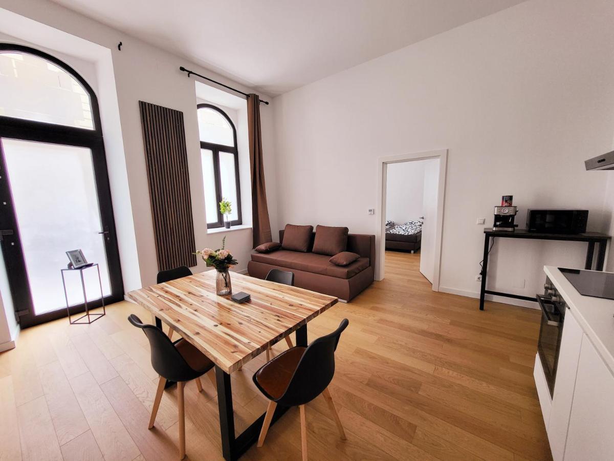 Novara City Apartment Vienna Esterno foto