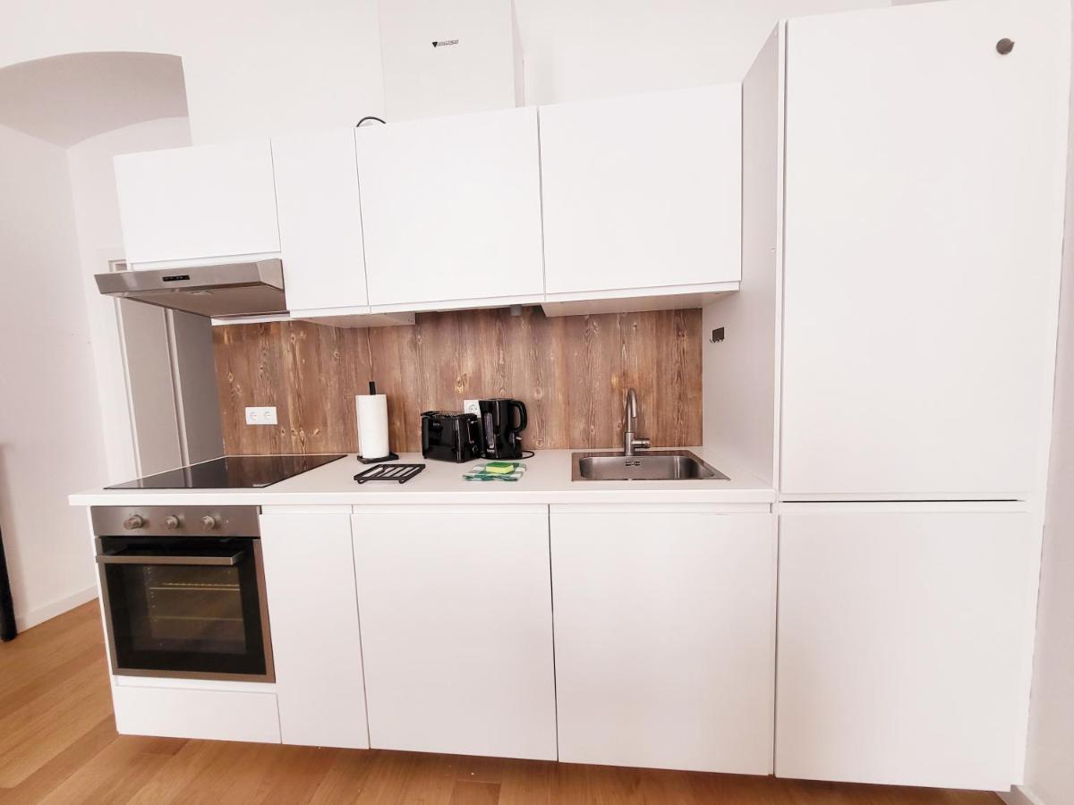 Novara City Apartment Vienna Esterno foto