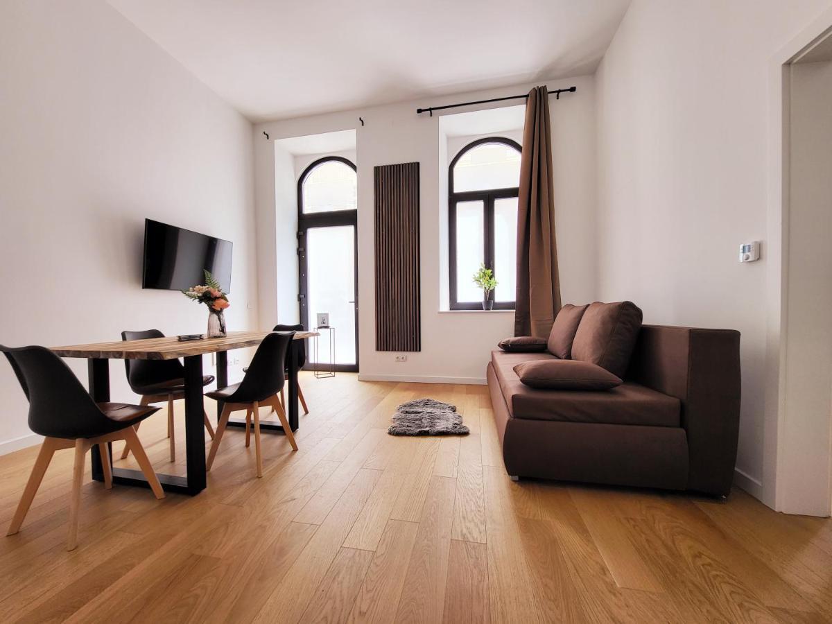 Novara City Apartment Vienna Esterno foto